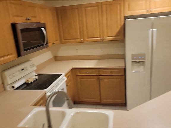 3rd image of 2904 Tuscan Dr Unit 104