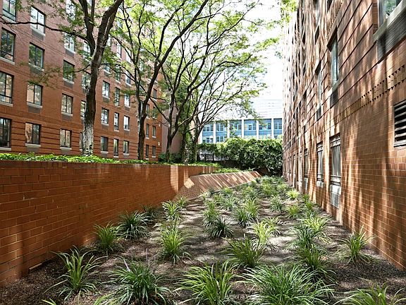5th image of 410 W 53rd St APT 209