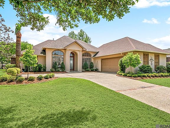 3rd image of 40267 Swan Cir