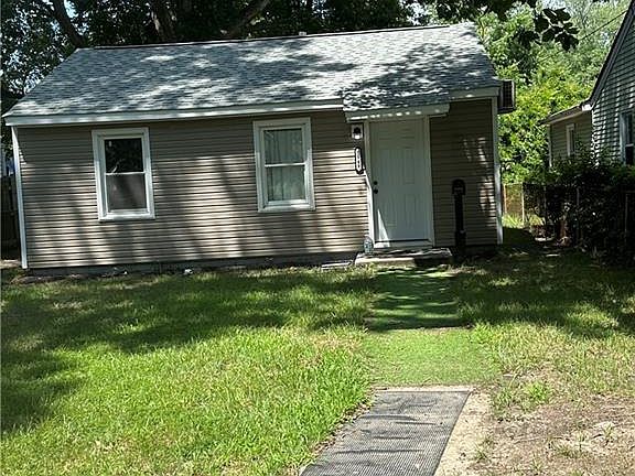 2nd image of 1949 Long Green Ln