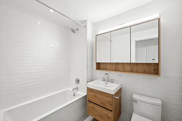 Rented by Compass | media 27