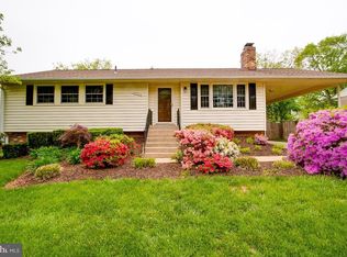 14922 Ritchie Rd, Centreville, VA 20120