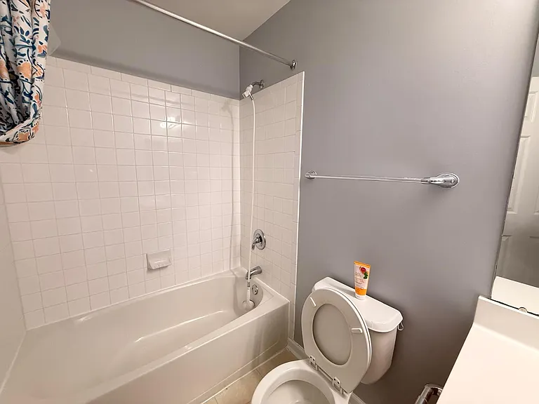 100 Colts Neck Dr — Photo 11