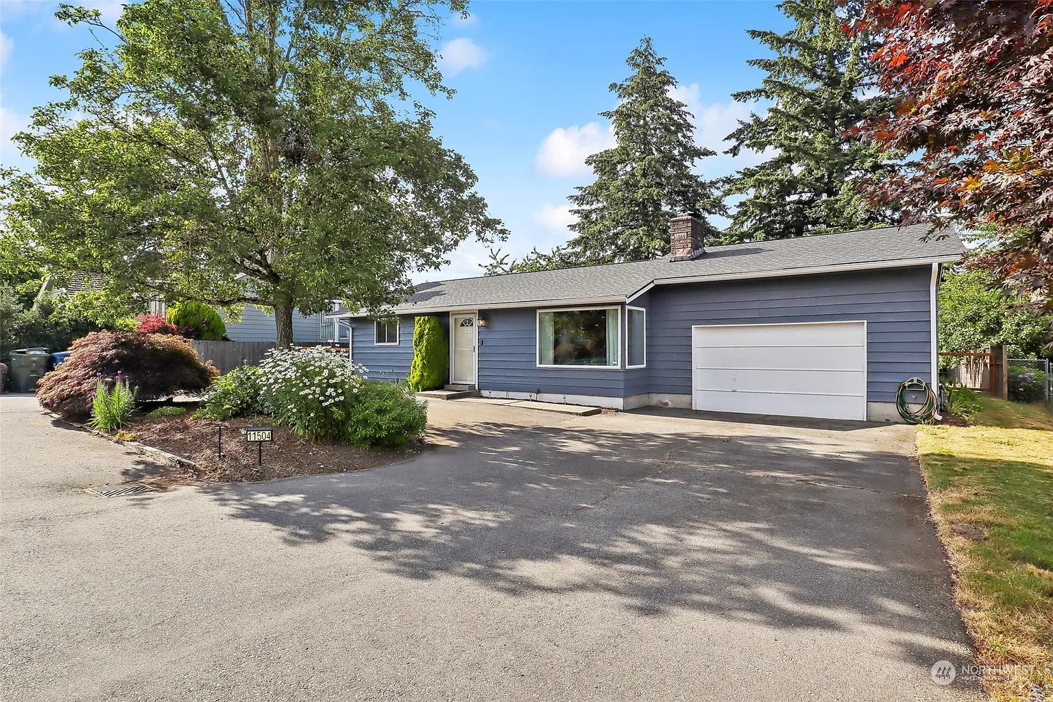 11504 SE 178th Place photo 1