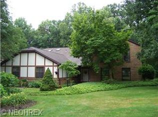 1351 Fox Run Dr, Boardman, OH 44512