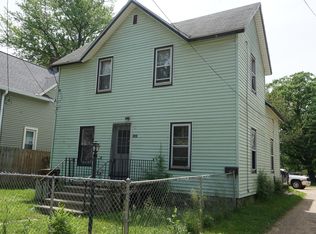 1830 Vanzee St, Kalamazoo, MI