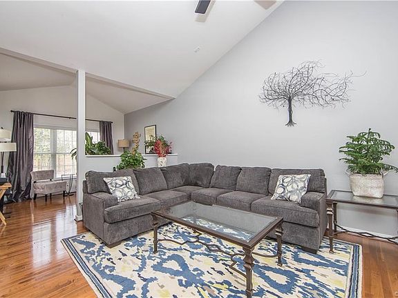 5th image of 12212 Green Vista Ct