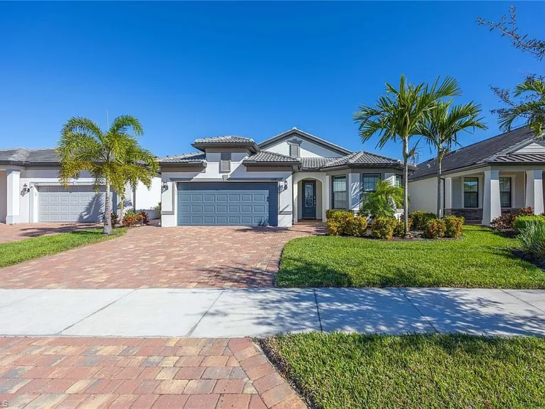 6767 Pennyroyal Dr — Photo 2
