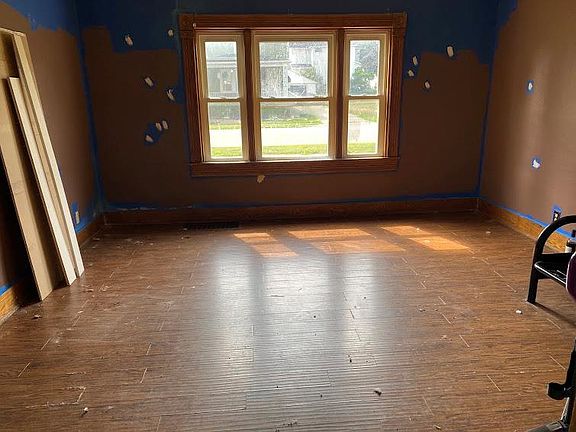 3rd image of 41 West St
