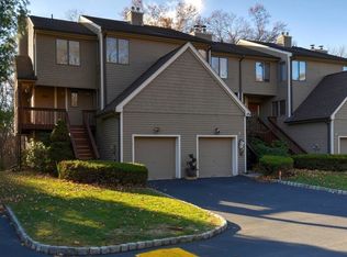 1037 Black Oak Ridge Rd, Wayne, NJ 07470