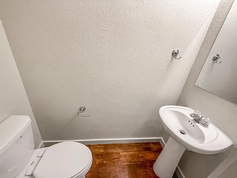 10535 Mills Rd #4B — Photo 15