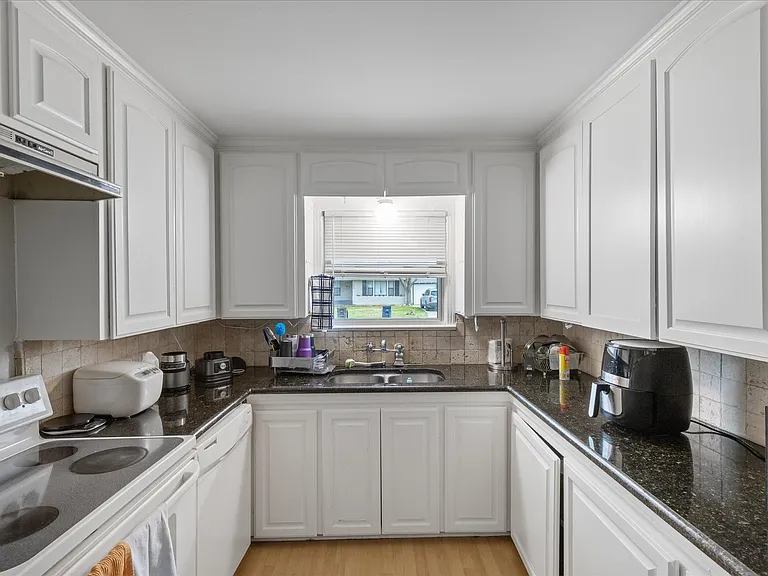 4009 Anita Ave — Photo 13