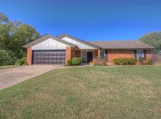 820 W Charleston St, Broken Arrow, OK 74011
