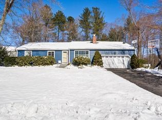 16 Hazeltine Rd, Upton, MA 01568