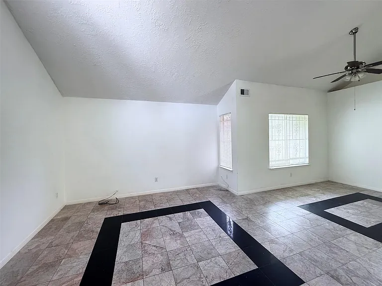 10106 Pear Limb Dr — Photo 6