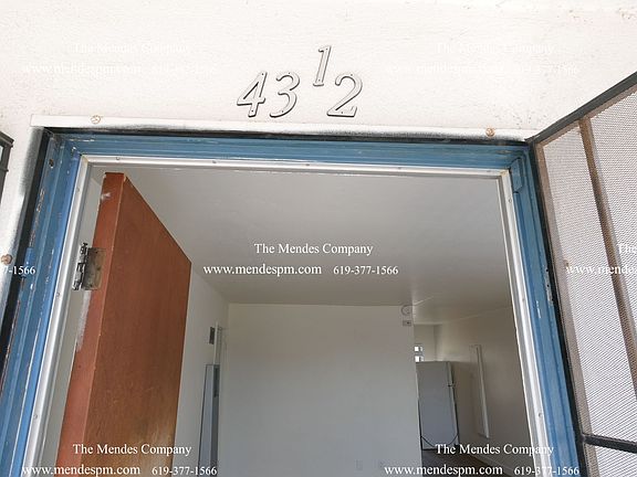 2nd image of 4443 Menlo Ave #1/2