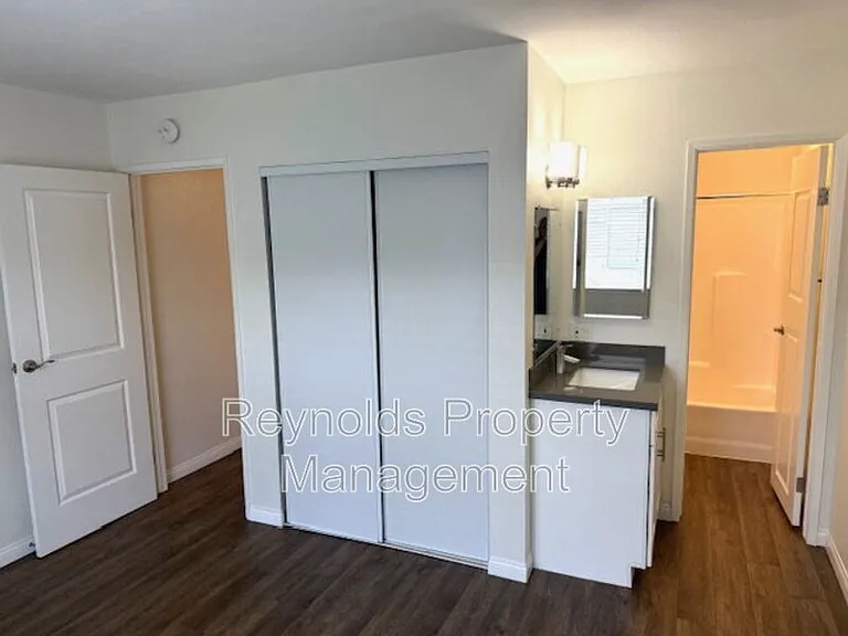 4674 Bancroft St #8 — Photo 7