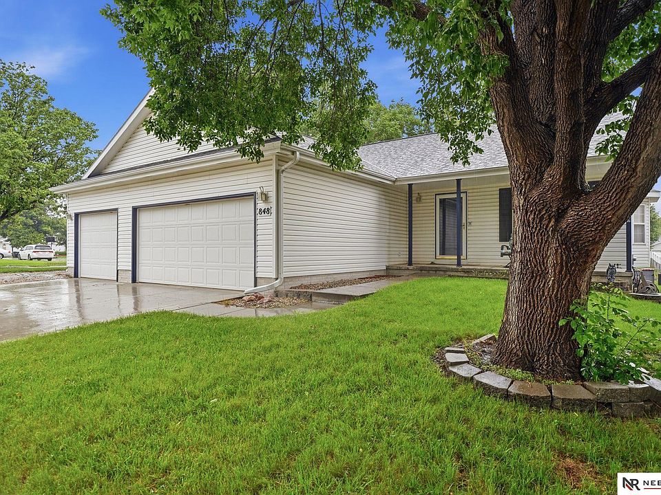 1st image of 848 Erica Ct