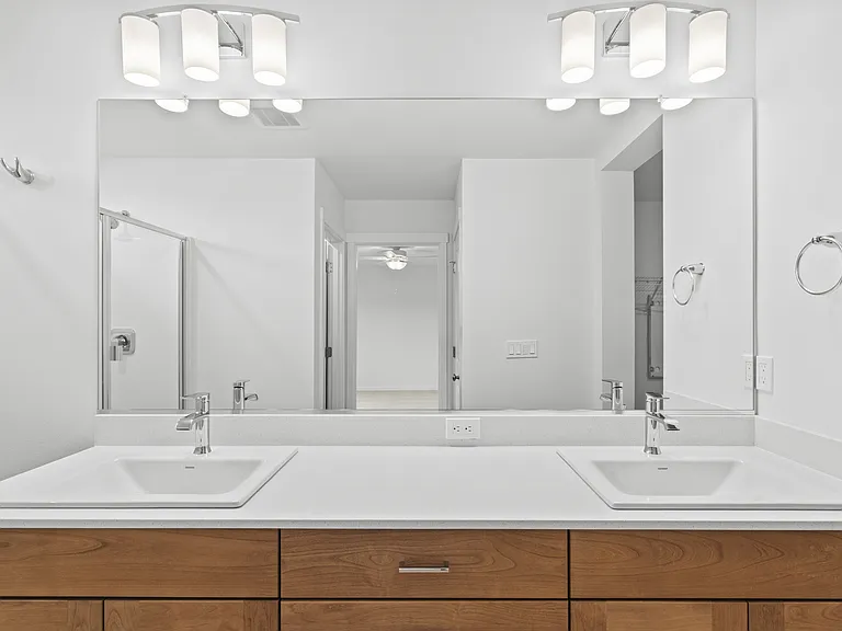 1409 NE 185th Ave — Photo 18