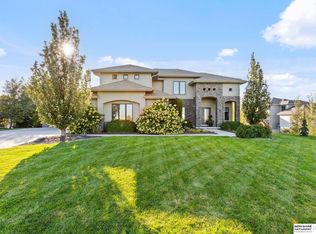 716 N 186th Ave, Elkhorn, NE 68022