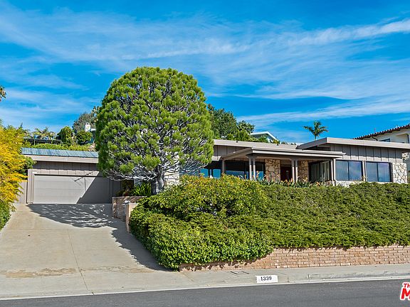 5th image of 1339 Luna Vista Dr