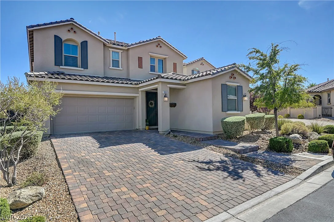 4 bed, 3.0 bath, 2645 sqft, $4,840 — Photo 1