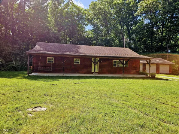12151 Gaddis Ln, Cloverdale, IN 46120