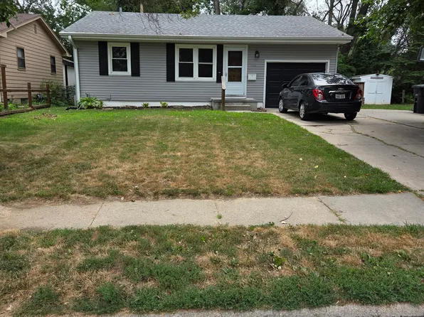 7235 N 39th Ave, Omaha, NE 68112