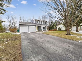 10325 Cliffwood Rd, Perrysburg, OH 43551