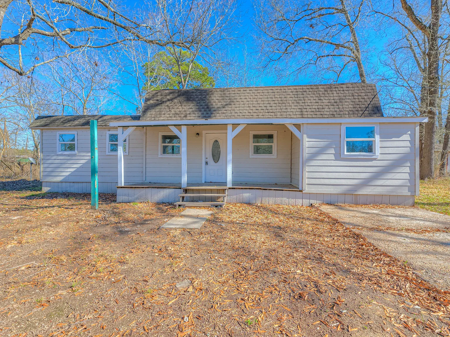 W Sherwood - 328 - 1 — Photo 1