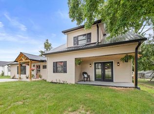 1303 Mullins St, Flatwoods, KY 41139