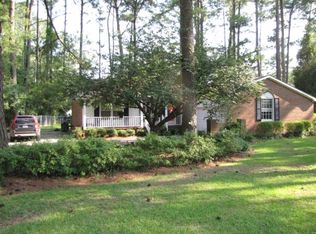 5209 Pinetree Ln, Trent Woods, NC 28562