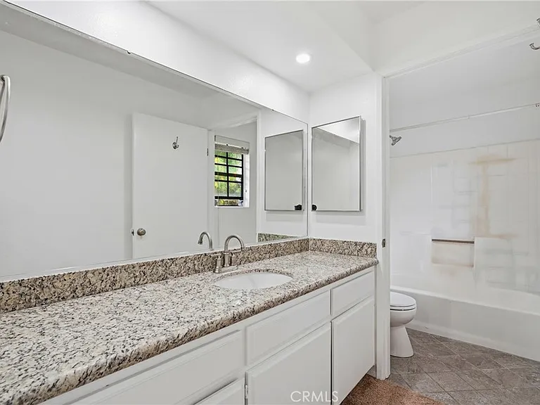 11350 Foothill Blvd #35 — Photo 22