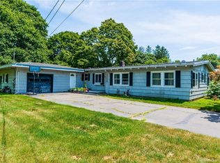 10 Orchard St, Old Saybrook, CT 06475