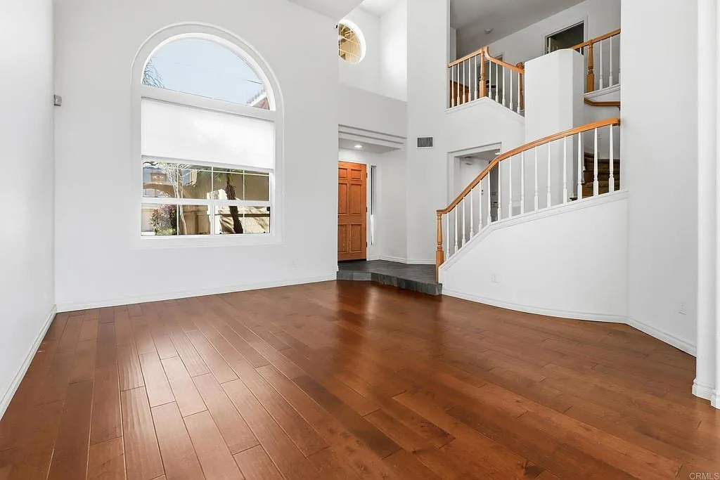 5 bed, 2589 sqft, $6,500 — Photo 2