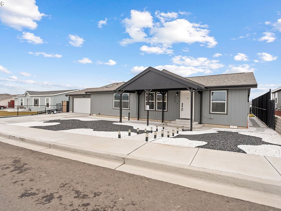 1st image of 3033 SW Terrace Dr