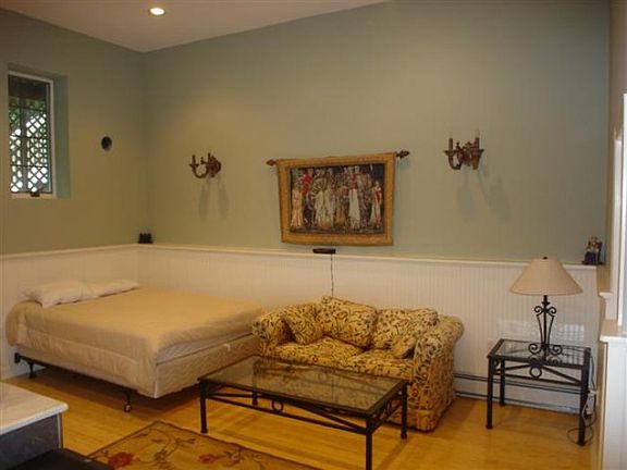 5th image of 55 Chester Ct
