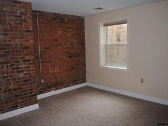 4th image of 370 Broadway APT 3