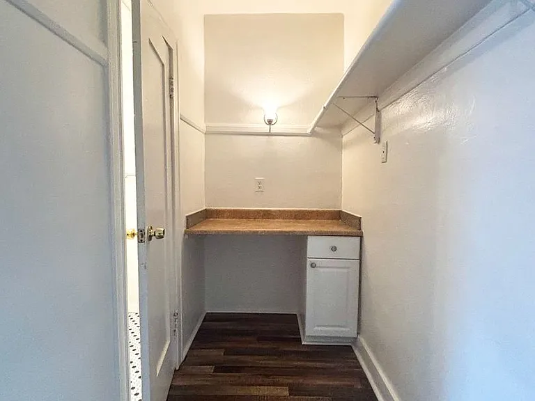Ave 63 Apartments — Photo 14