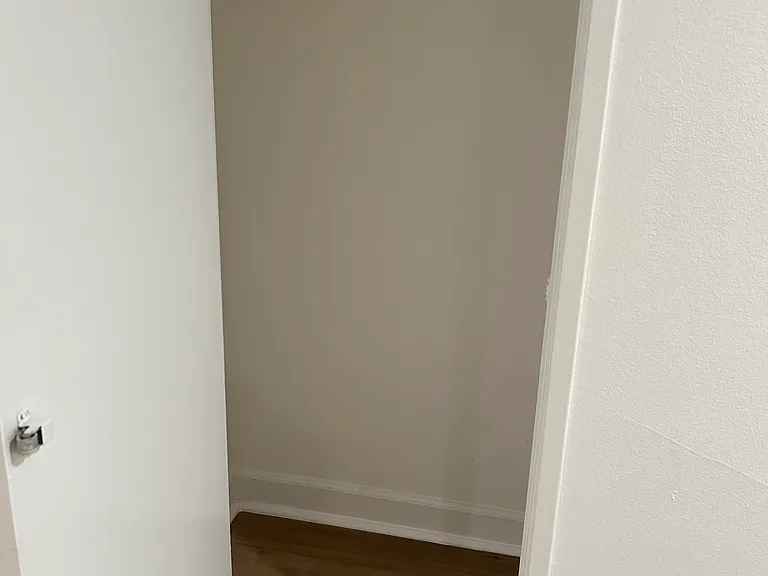 4712 Whitsett Ave #3 — Photo 12