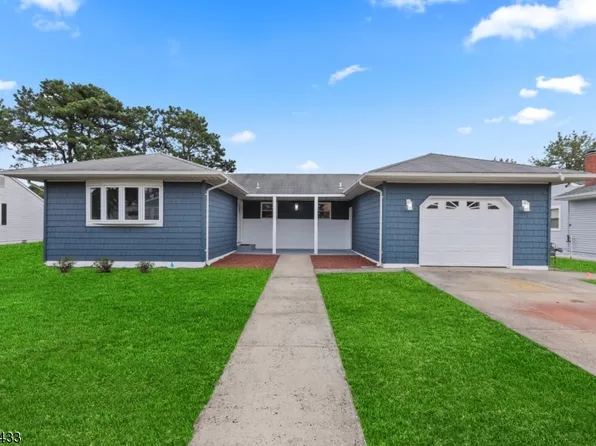 9 Tampa Ln, Berkeley Twp., NJ 08757