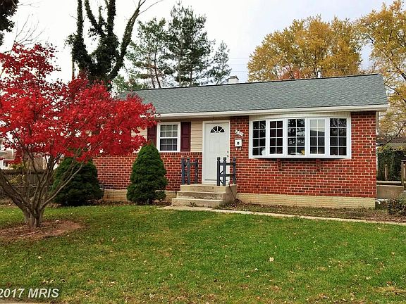 2nd image of 231 Parkholme Cir