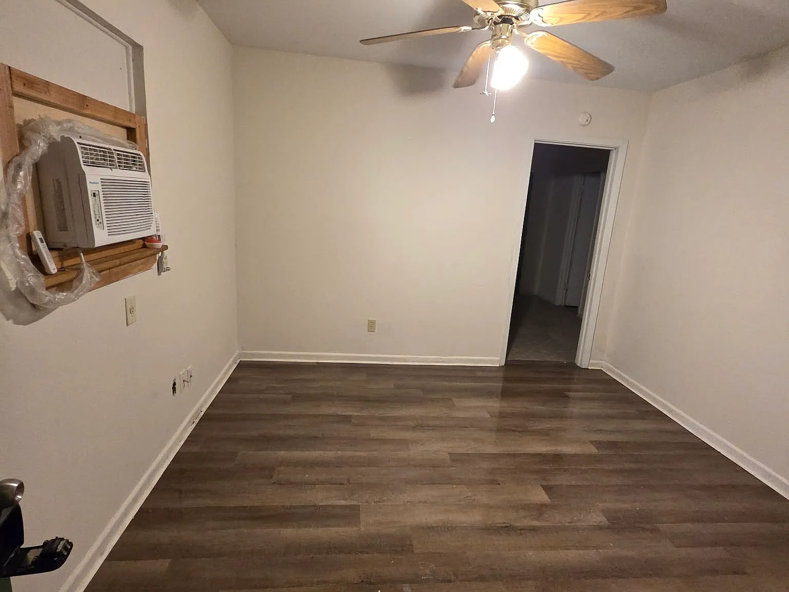 1 bed, 450 sqft, $625 — Photo 2