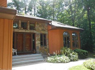 38 Hampton Dr, Manchester, CT 06040