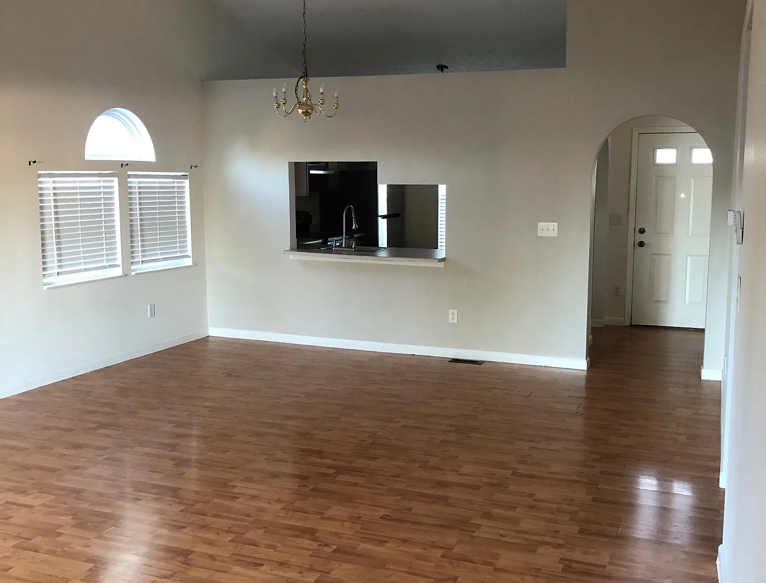 2474 Hoose Dr — Photo 4
