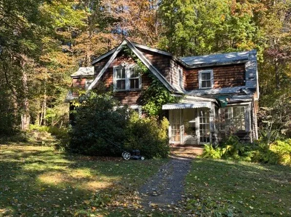 22 Lincoln Place, Litchfield, CT 06759