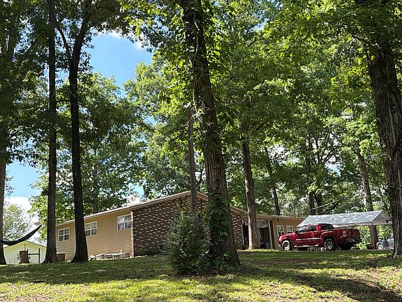 3rd image of 399 Riversight Dr