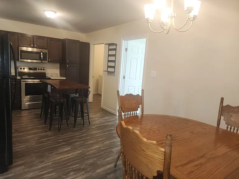 6495 Portsmouth Dr — Photo 4