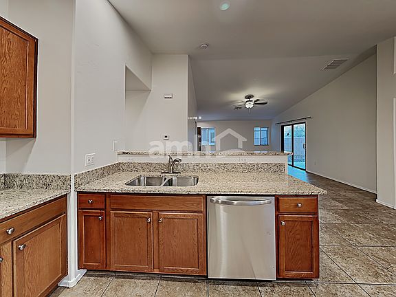 4th image of 866 E Ashburn Mountain Dr