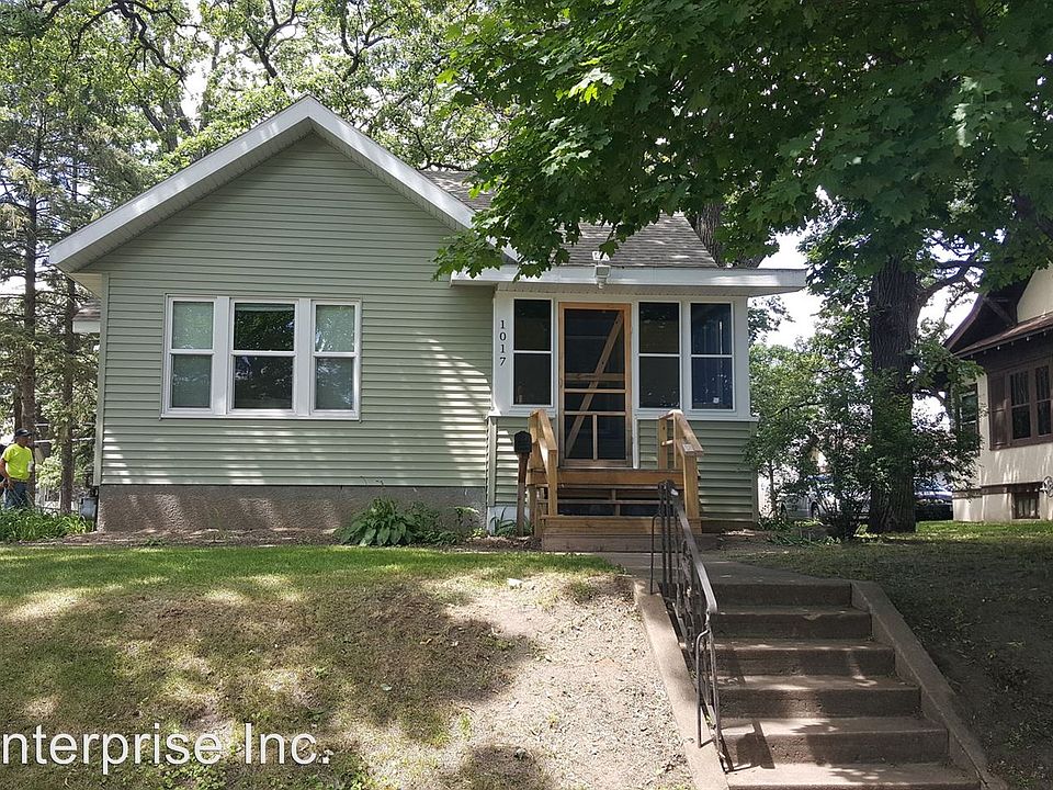 1st image of 1017 8th Ave S